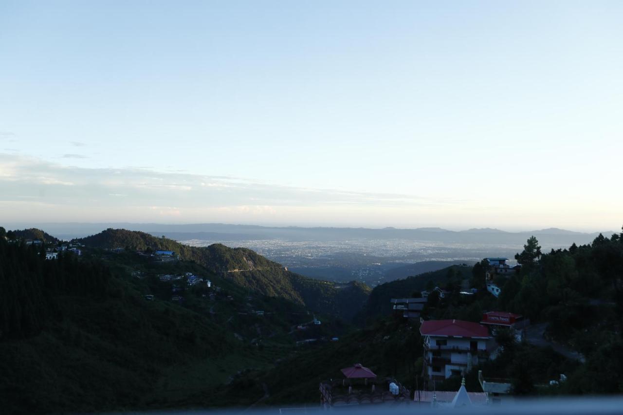 Hotel Kings Inn Mussoorie Exteriör bild